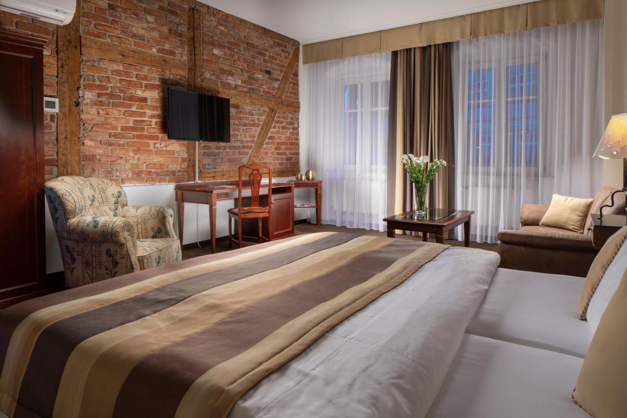 Promenada Romantic Hotel การ์โลวีวารี ภายนอก รูปภาพ